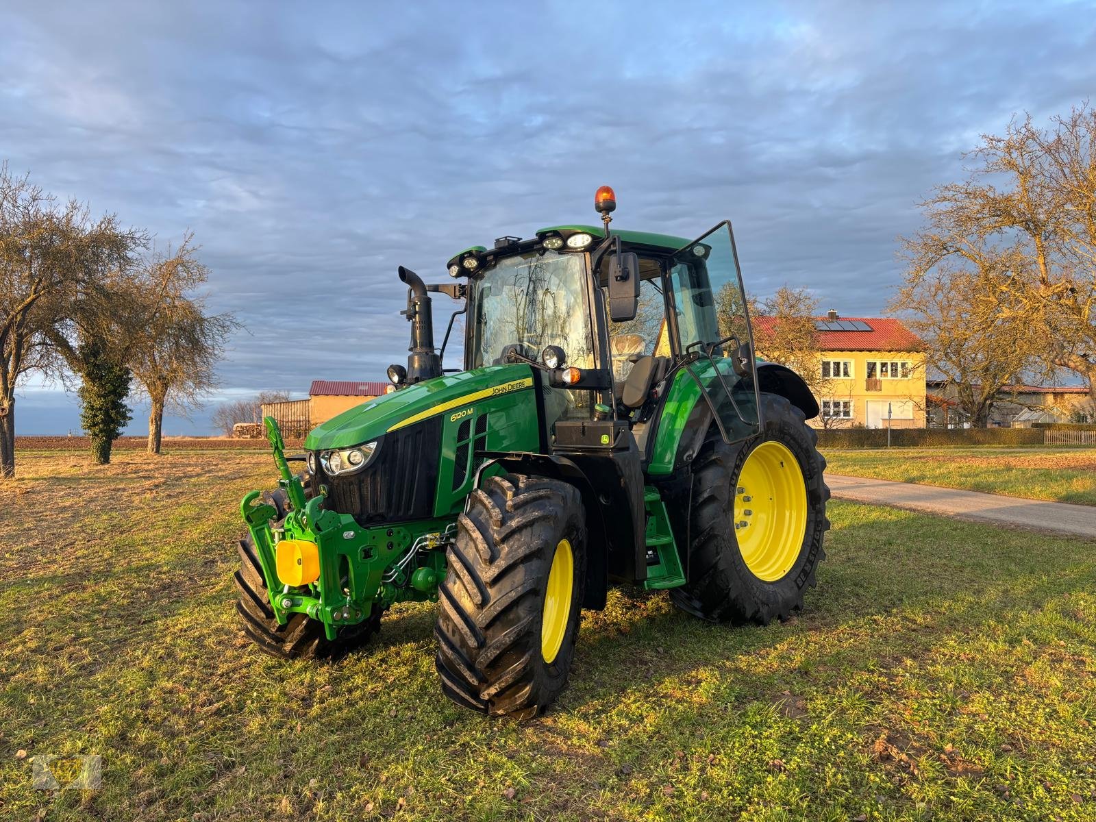 Traktor del tipo John Deere 6120M AutoPowr AutoTrac, Gebrauchtmaschine In Willanzheim (Immagine 1)