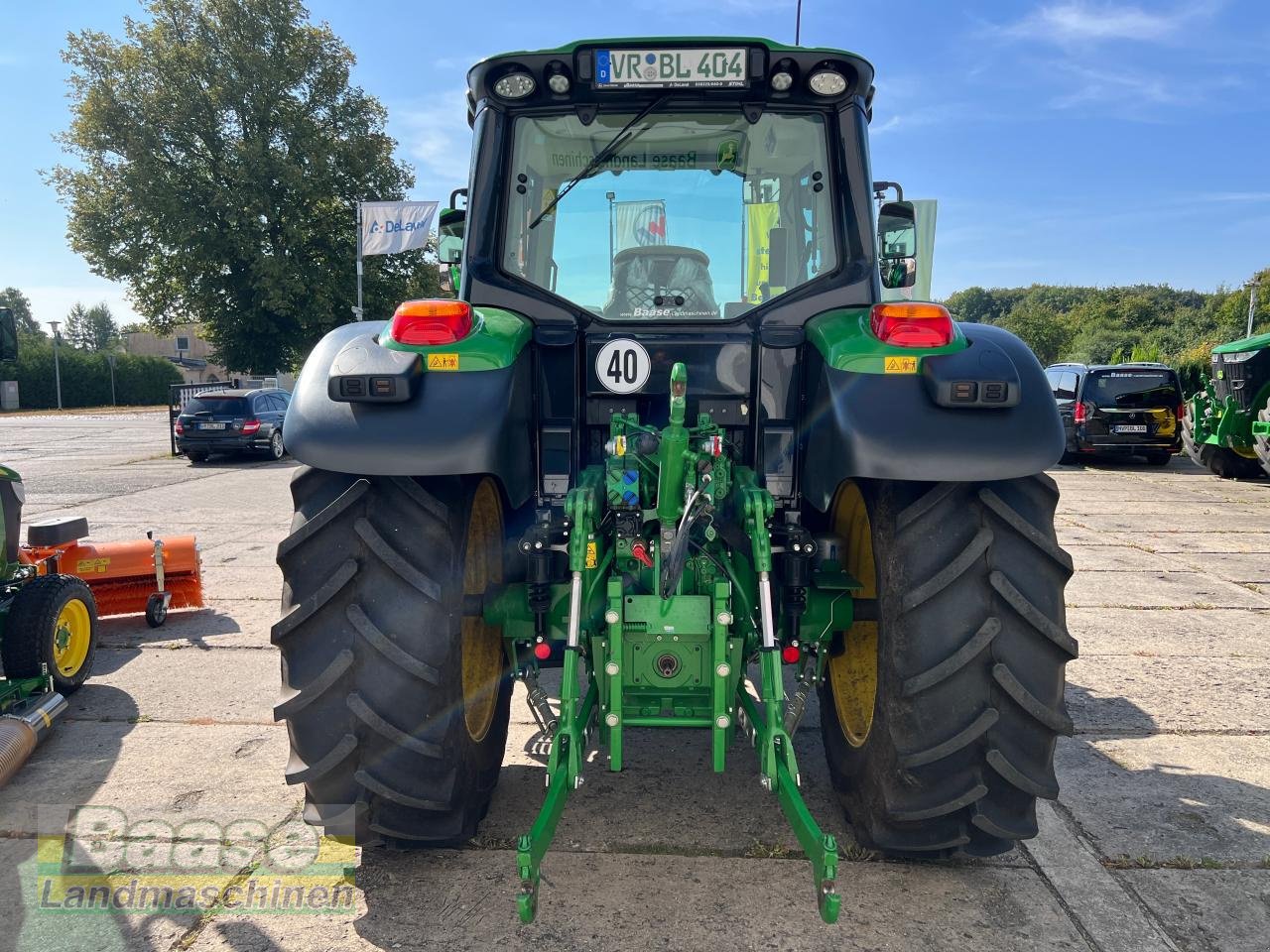 Traktor van het type John Deere 6120M Stufenlos + Frontlader JD 603M, Gebrauchtmaschine in Holthof (Foto 7)