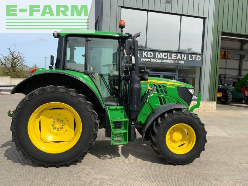 Traktor des Typs John Deere 6120m tractor (st19365), Gebrauchtmaschine in SHAFTESBURY (Bild 1)