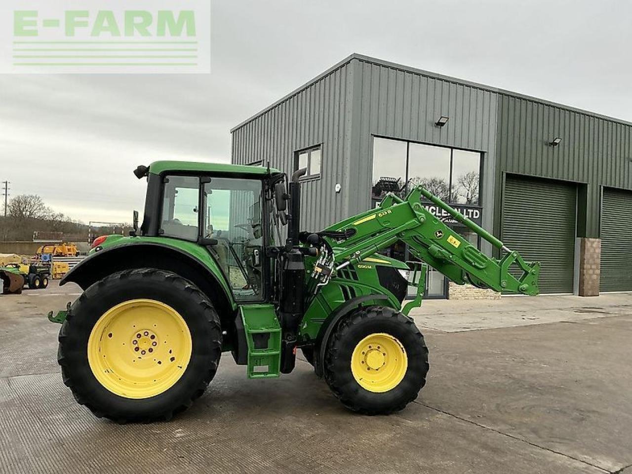 Traktor des Typs John Deere 6120m tractor (st21835), Gebrauchtmaschine in SHAFTESBURY (Bild 2)