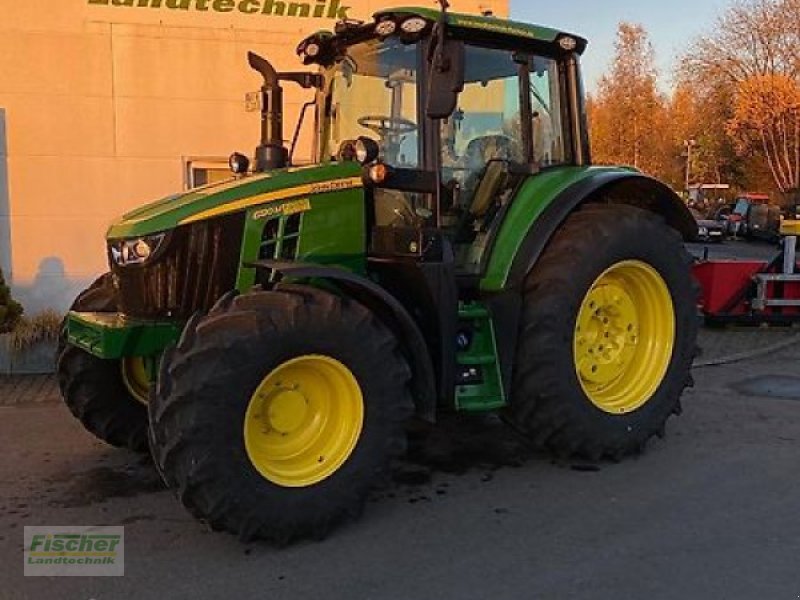 Traktor of the type John Deere 6120M, Vorführmaschine in Kroppach (Picture 1)