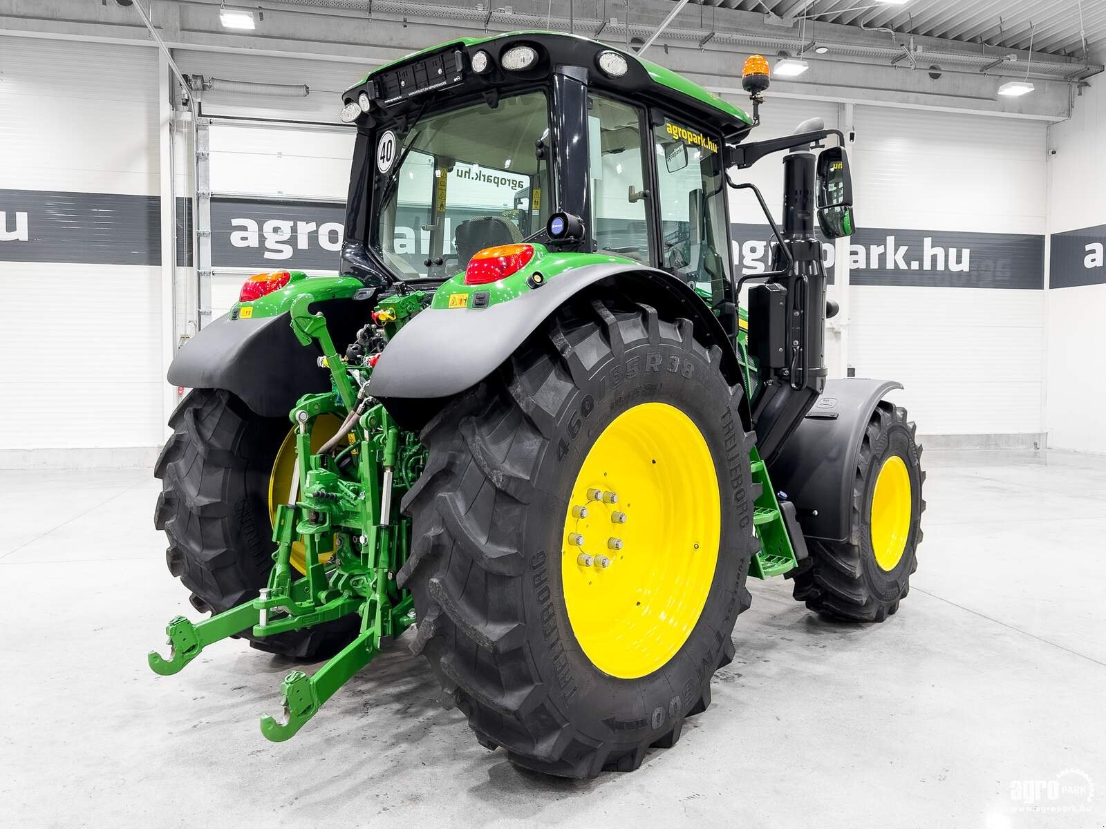 Traktor del tipo John Deere 6120M, Gebrauchtmaschine en Csengele (Imagen 3)