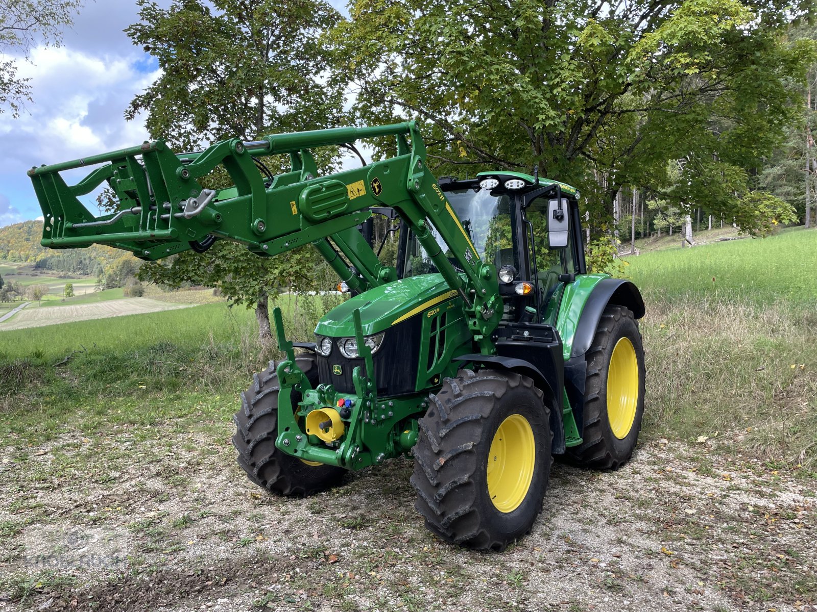 Traktor des Typs John Deere 6120M, Gebrauchtmaschine in Immendingen (Bild 1)