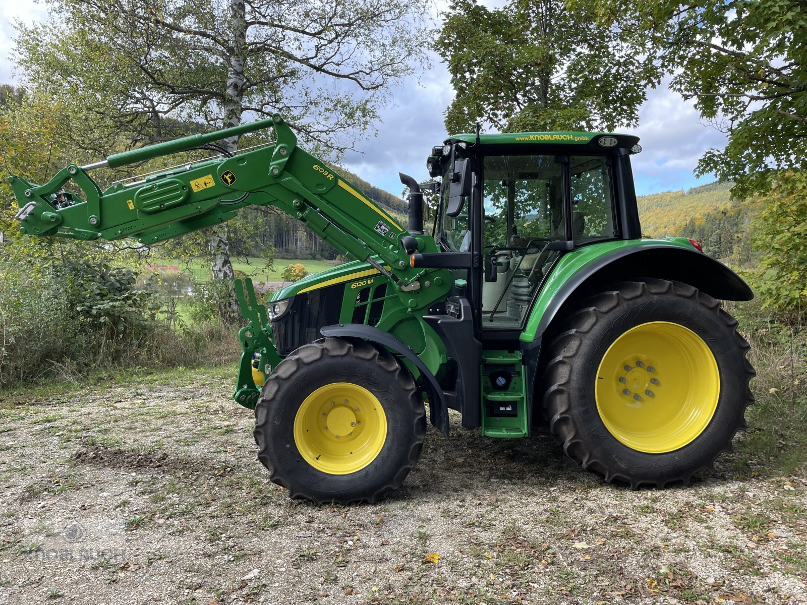 Traktor des Typs John Deere 6120M, Gebrauchtmaschine in Immendingen (Bild 2)