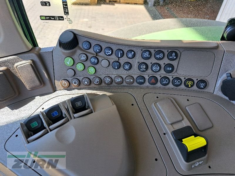 Traktor van het type John Deere 6120M, Neumaschine in Giebelstadt-Euerhausen (Foto 24)