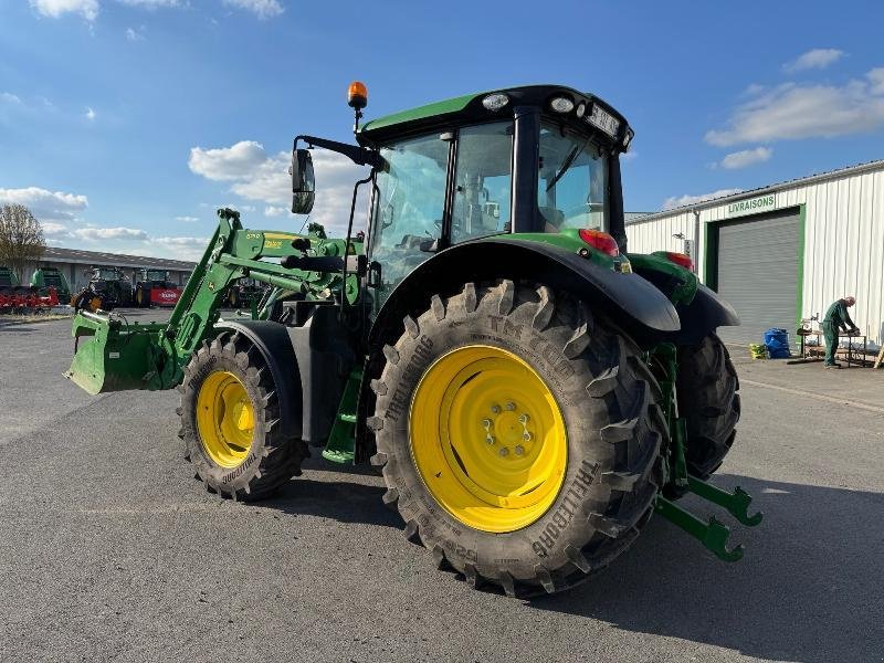 Traktor van het type John Deere 6120M, Gebrauchtmaschine in Wargnies Le Grand (Foto 6)