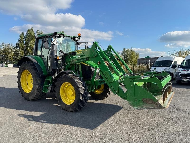 Traktor van het type John Deere 6120M, Gebrauchtmaschine in Wargnies Le Grand (Foto 3)