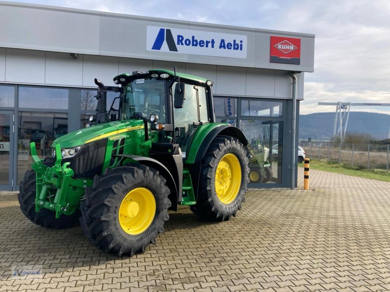 Traktor del tipo John Deere 6120M, Neumaschine en Wittlich (Imagen 1)