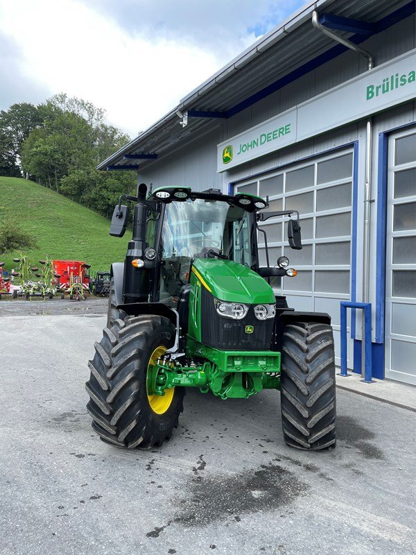 Traktor Türe ait John Deere 6120M, Neumaschine içinde Eichberg (resim 3)