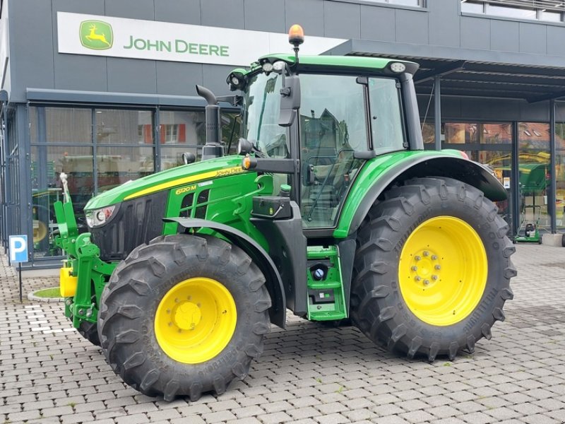 Traktor del tipo John Deere 6120M, Ausstellungsmaschine en Ersingen (Imagen 1)