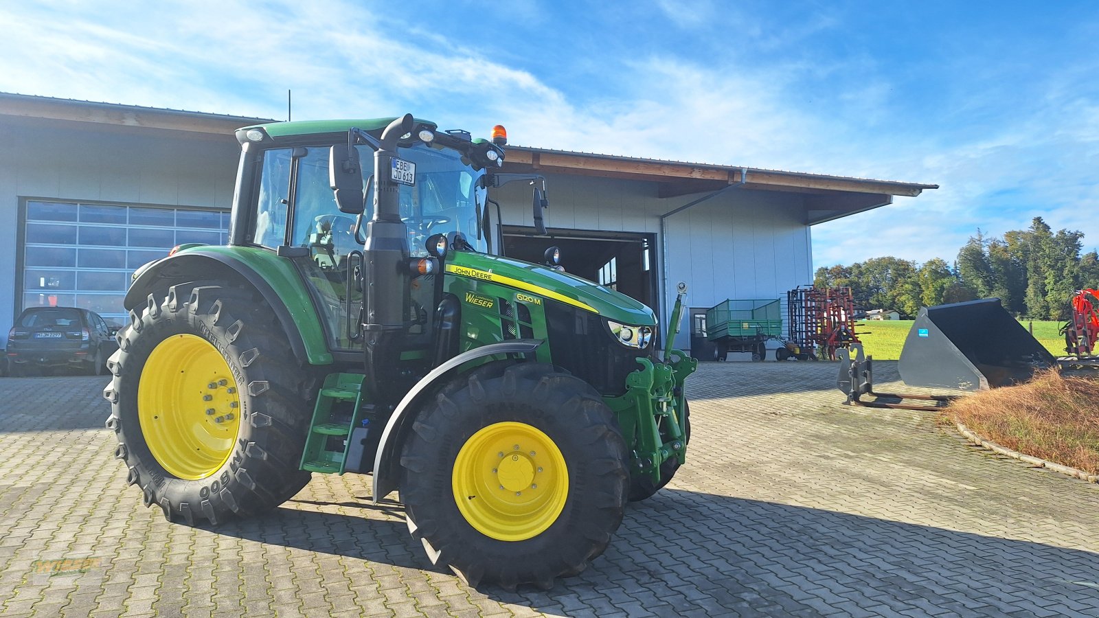 Traktor Türe ait John Deere 6120M, Neumaschine içinde Frauenneuharting (resim 4)