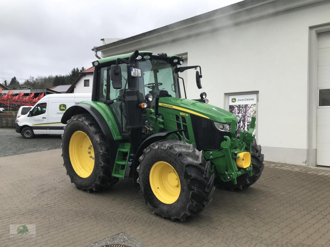 Traktor типа John Deere 6120M, Neumaschine в Teichröda (Фотография 1)