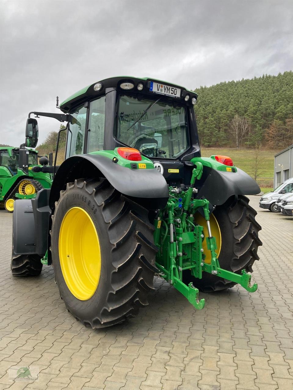 Traktor del tipo John Deere 6120M, Neumaschine en Teichröda (Imagen 4)