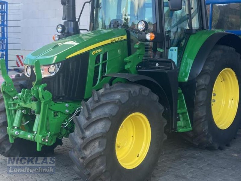 Traktor от тип John Deere 6120M, Neumaschine в Schirradorf (Снимка 1)