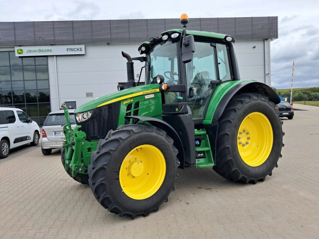 Traktor Türe ait John Deere 6120M, Gebrauchtmaschine içinde Mrągowo (resim 2)