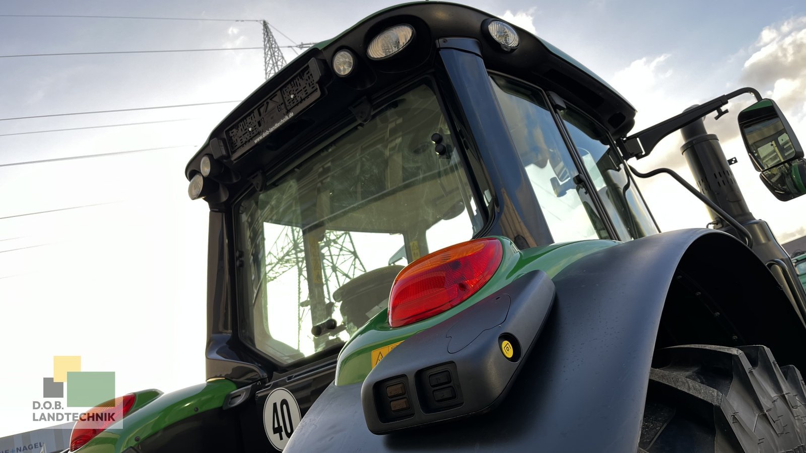 Traktor van het type John Deere 6120M, Gebrauchtmaschine in Regensburg (Foto 8)