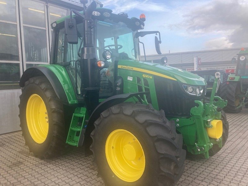 Traktor typu John Deere 6120M, Ausstellungsmaschine v Kleinandelfingen (Obrázek 3)