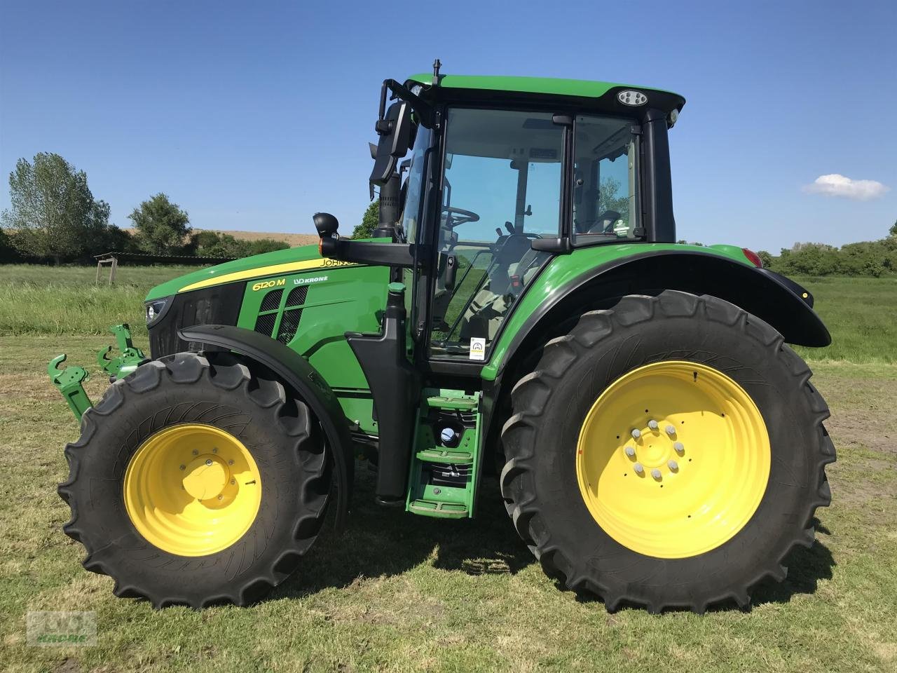 Traktor типа John Deere 6120M, Gebrauchtmaschine в Alt-Mölln (Фотография 1)