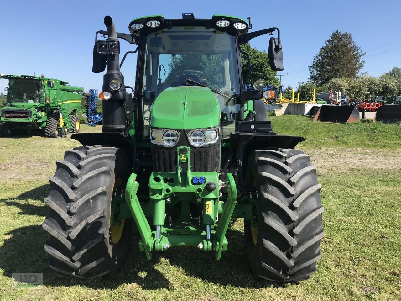 Traktor типа John Deere 6120M, Gebrauchtmaschine в Alt-Mölln (Фотография 3)