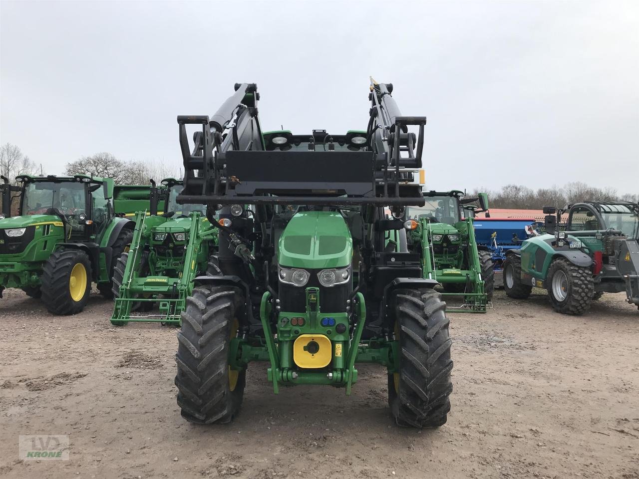 Traktor typu John Deere 6120M, Gebrauchtmaschine w Spelle (Zdjęcie 3)