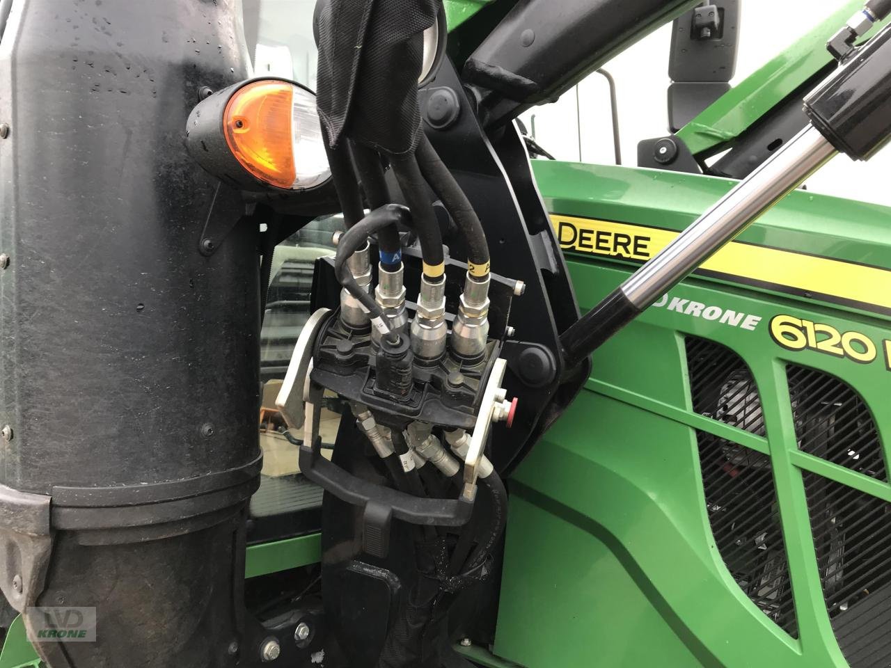 Traktor Türe ait John Deere 6120M, Gebrauchtmaschine içinde Spelle (resim 8)