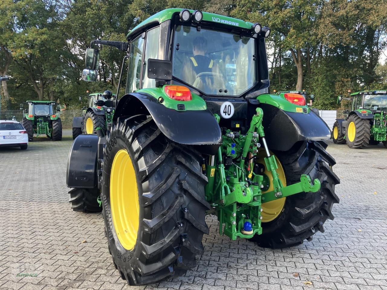 Traktor от тип John Deere 6120M, Gebrauchtmaschine в Spelle (Снимка 3)