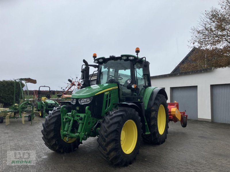 Traktor типа John Deere 6120M, Gebrauchtmaschine в Spelle