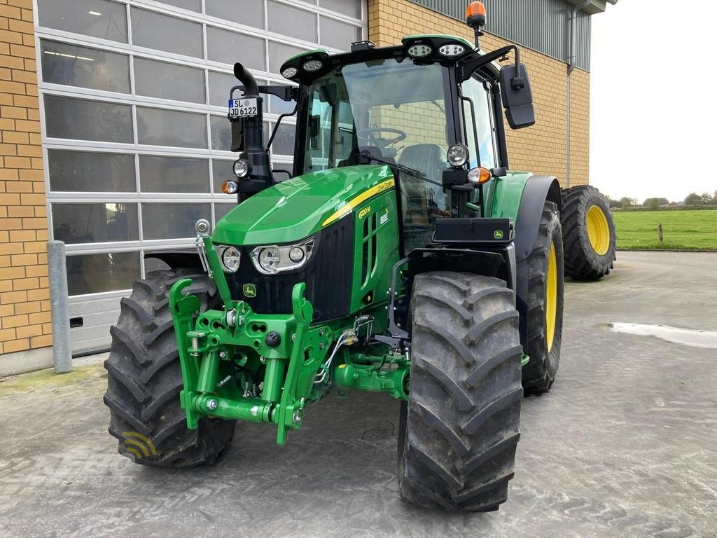 Traktor van het type John Deere 6120M, Gebrauchtmaschine in Sörup (Foto 1)