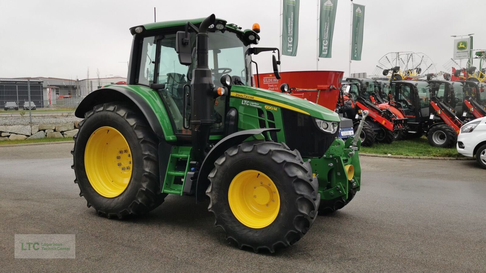 Traktor от тип John Deere 6120M, Vorführmaschine в Redlham (Снимка 2)