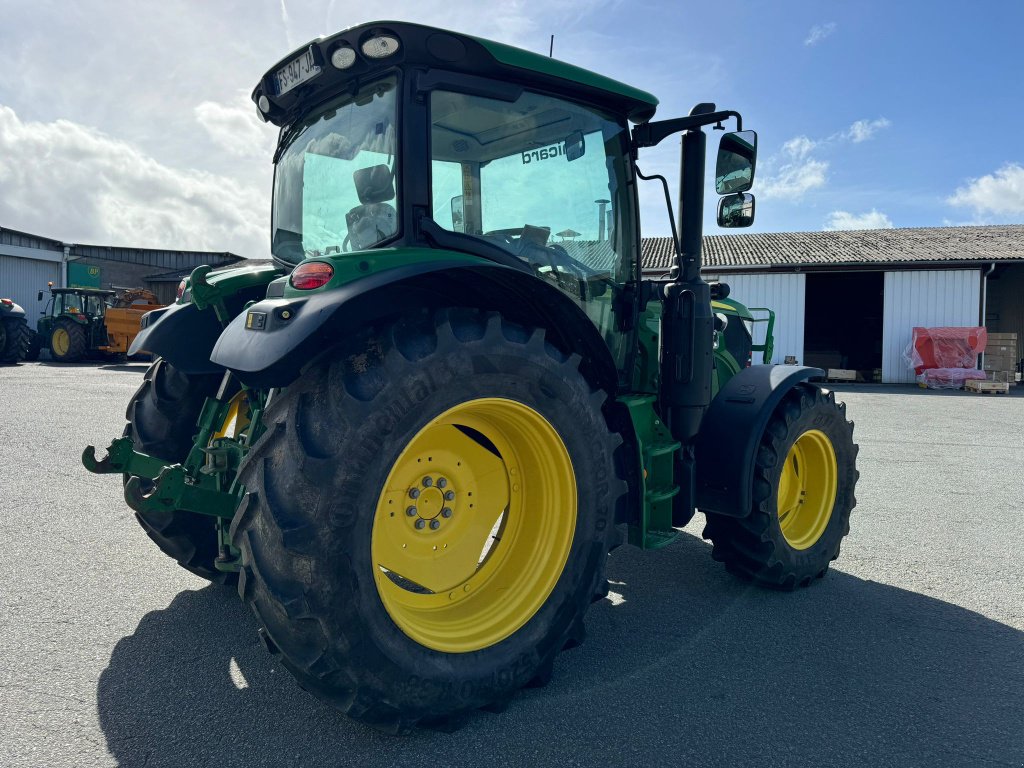 Traktor van het type John Deere 6120R -, Gebrauchtmaschine in GUERET (Foto 5)