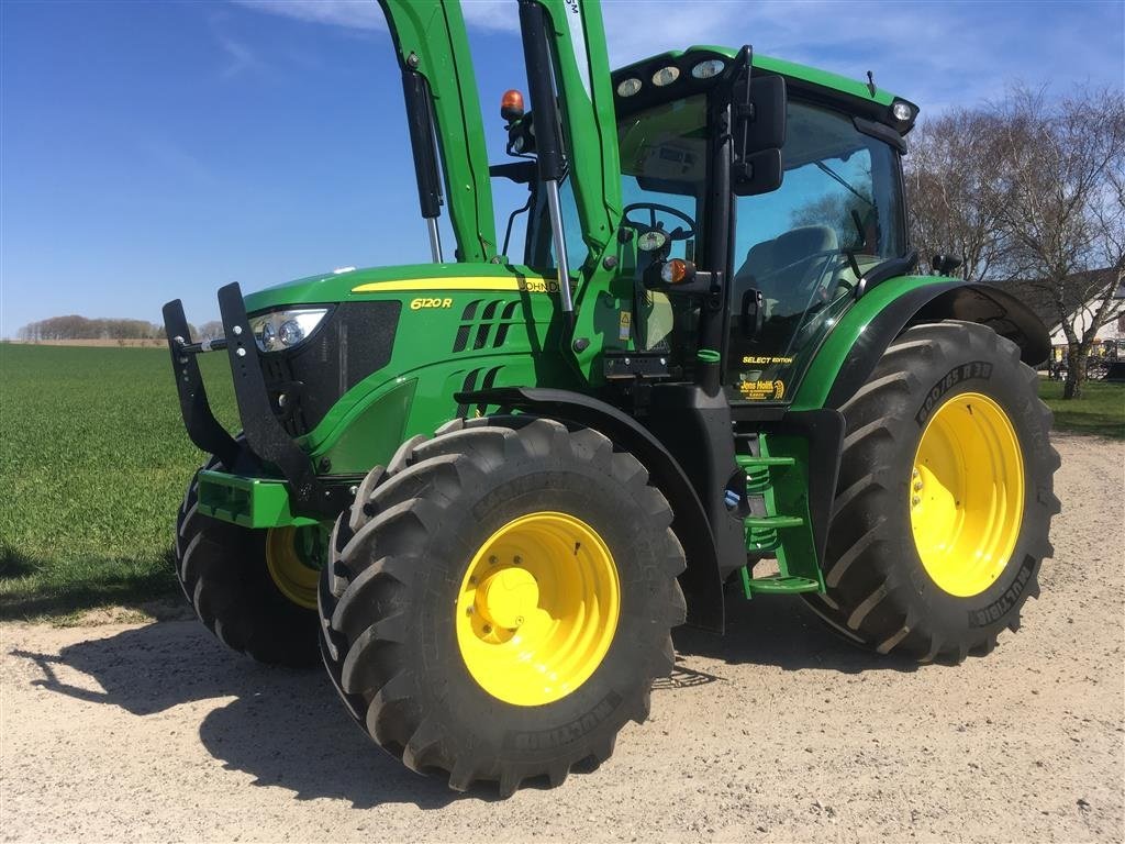 Traktor of the type John Deere 6120R Select Edition m/Frontlæsser, Gebrauchtmaschine in Bjerringbro (Picture 2)