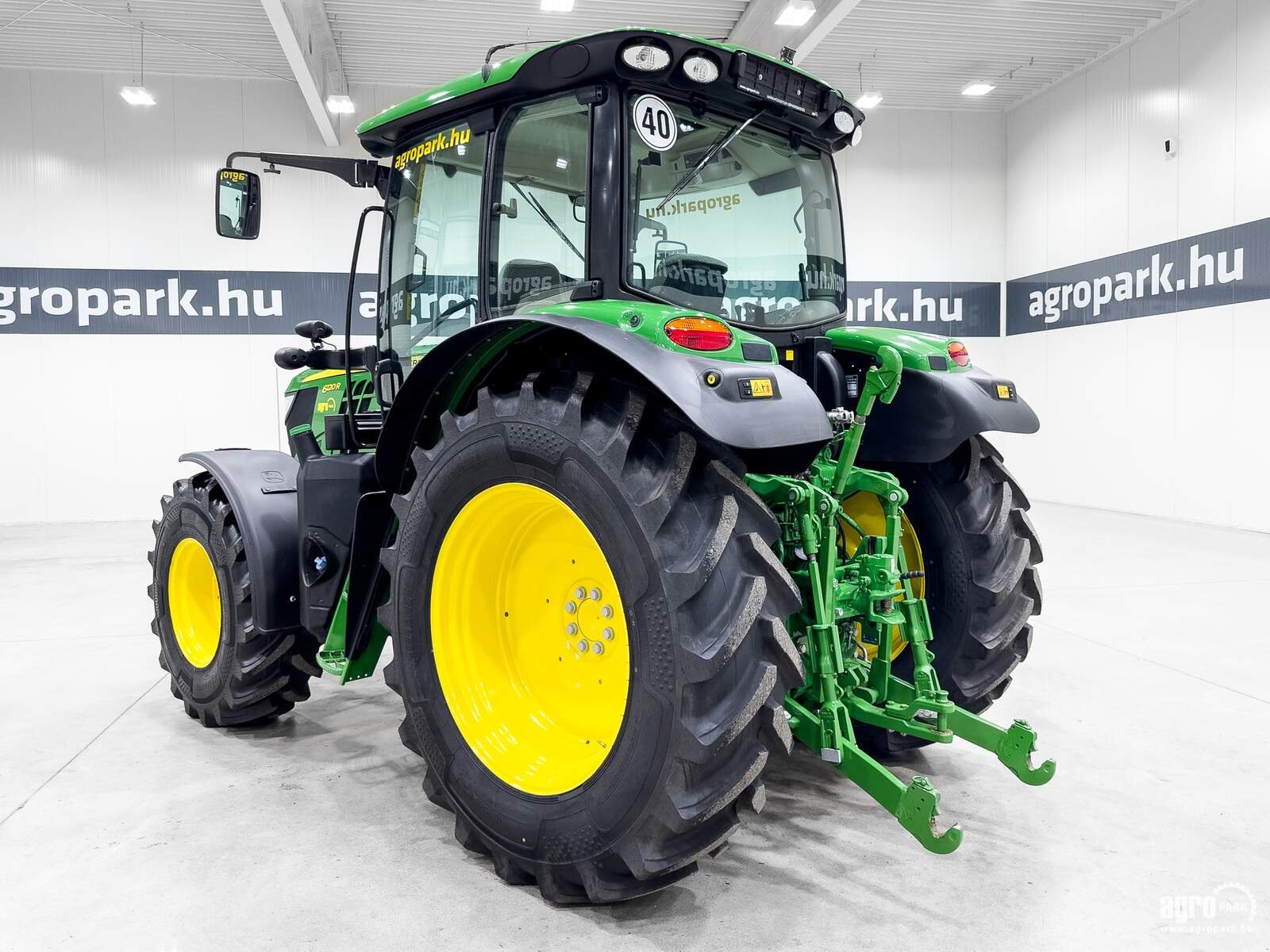 Traktor Türe ait John Deere 6120R, Gebrauchtmaschine içinde Csengele (resim 4)