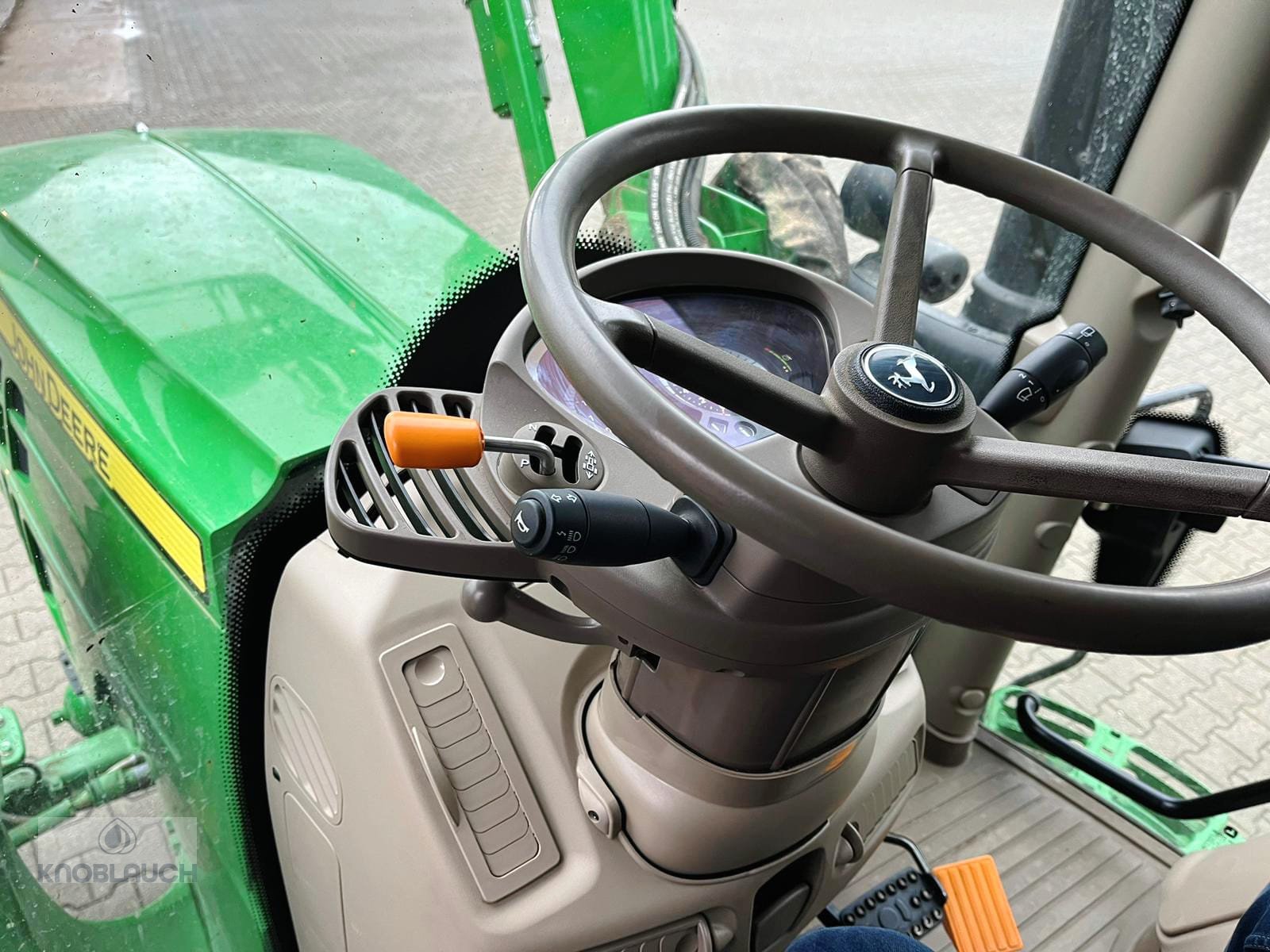 Traktor del tipo John Deere 6120R, Gebrauchtmaschine In Immendingen (Immagine 12)