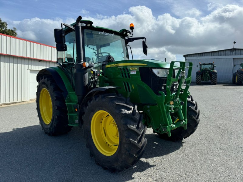 Traktor a típus John Deere 6120R, Gebrauchtmaschine ekkor: UZERCHE (Kép 1)