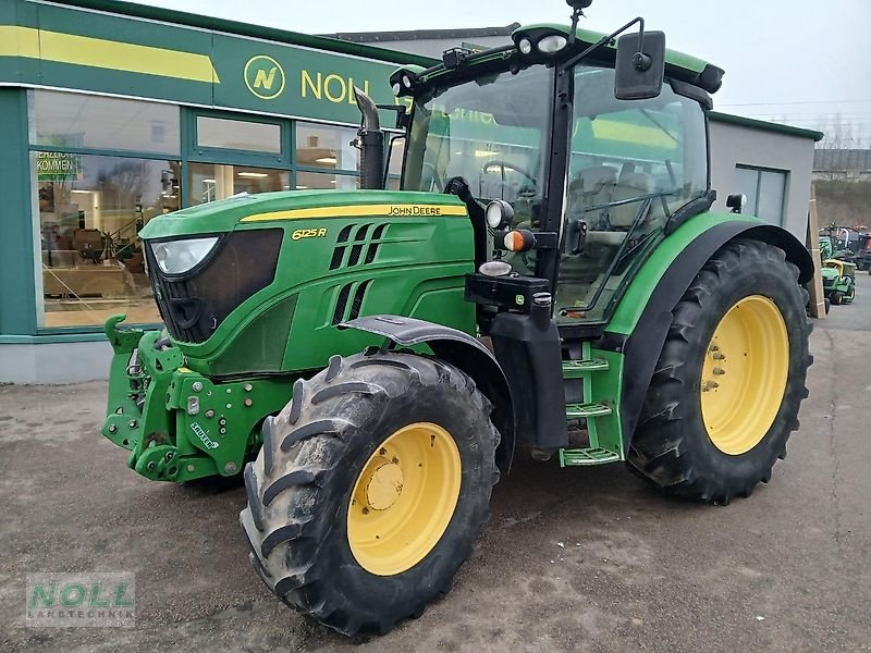 Traktor типа John Deere 6125 R, Gebrauchtmaschine в Limburg