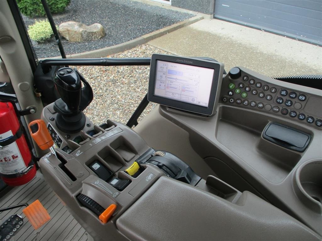 Traktor of the type John Deere 6125R Autopower med frontlæsser, Gebrauchtmaschine in Lintrup (Picture 6)