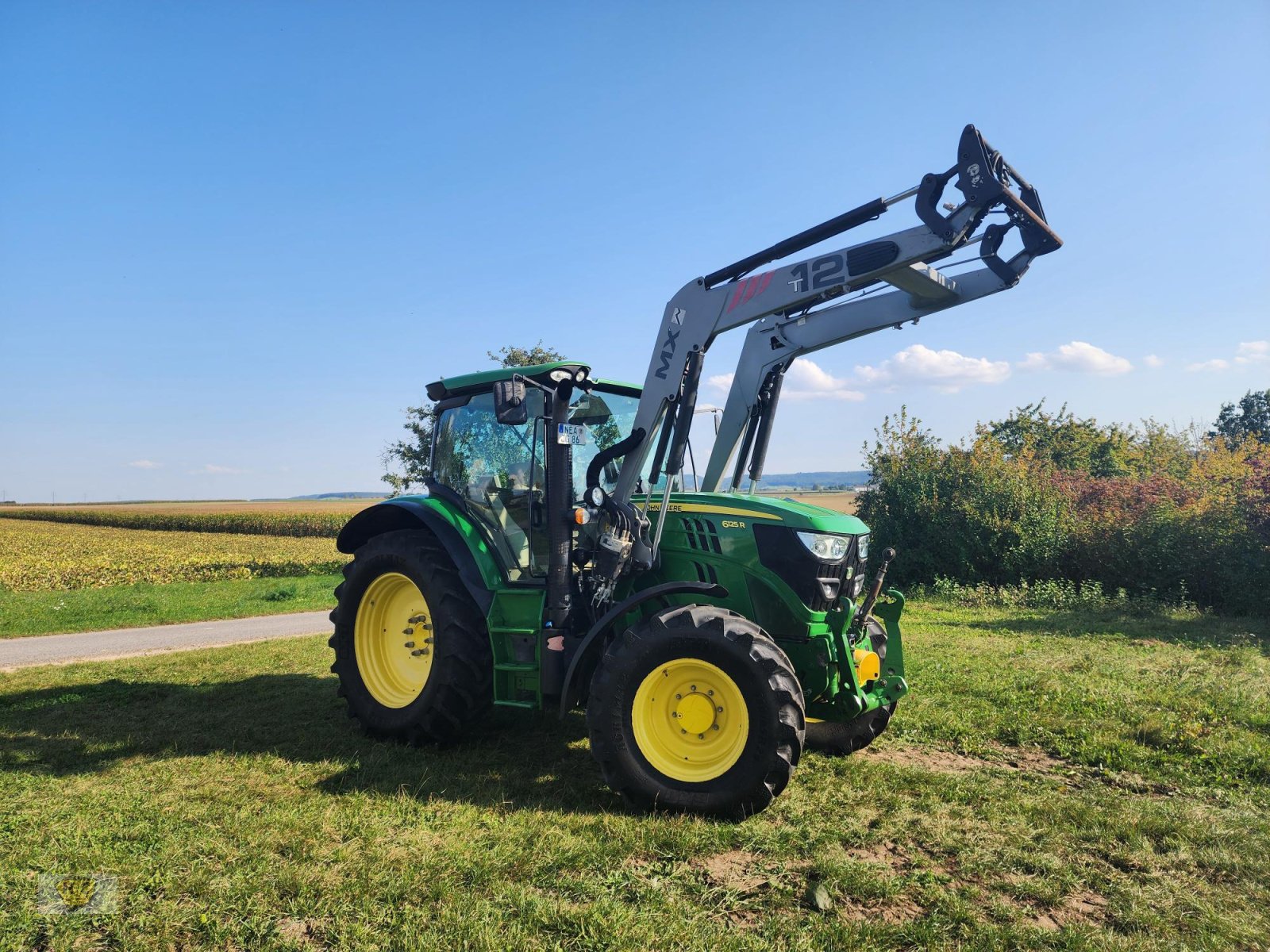 Traktor typu John Deere 6125R AutoPowr Frontlader, Gebrauchtmaschine v Willanzheim (Obrázok 2)