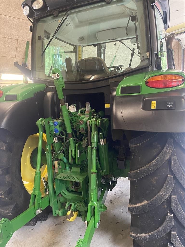 Traktor typu John Deere 6125R med frontlæsser og autopower, Gebrauchtmaschine v Varde (Obrázek 3)