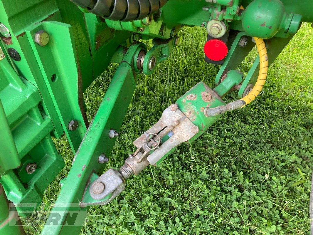 Traktor van het type John Deere 6125R, Gebrauchtmaschine in Emskirchen (Foto 7)