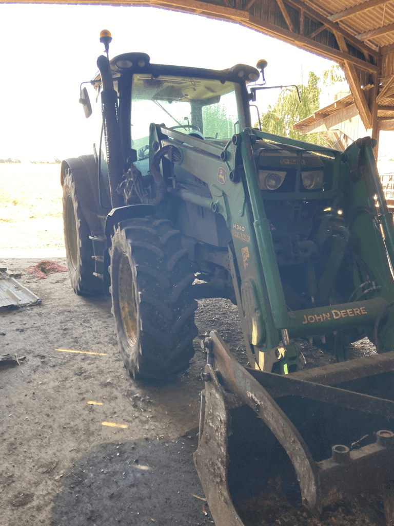 Traktor Türe ait John Deere 6125R, Gebrauchtmaschine içinde CINTHEAUX (resim 1)