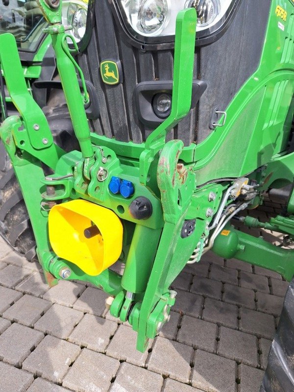 Traktor Türe ait John Deere 6125R, Gebrauchtmaschine içinde Ersingen (resim 3)