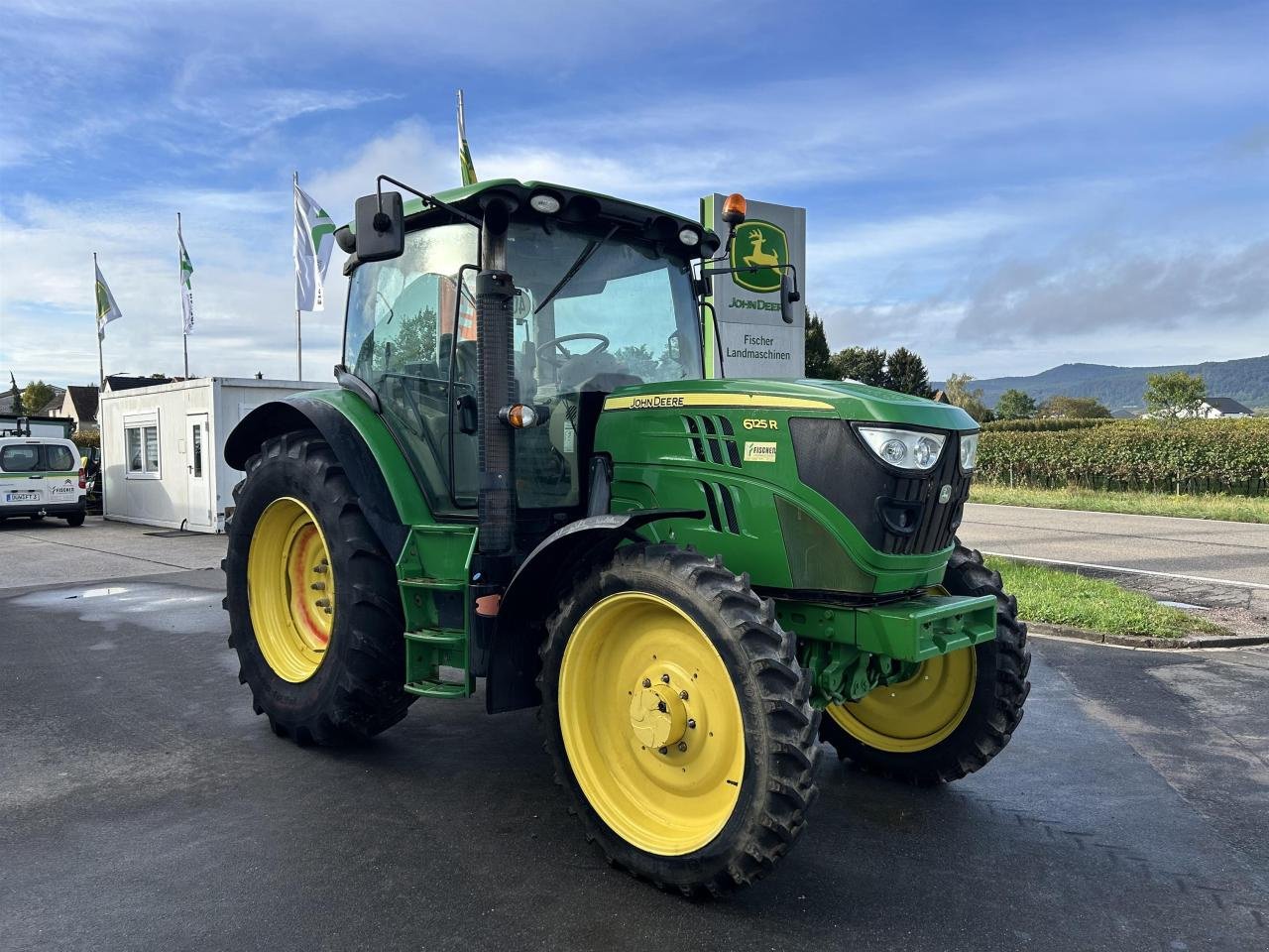 Traktor Türe ait John Deere 6125R, Gebrauchtmaschine içinde Niederkirchen (resim 2)