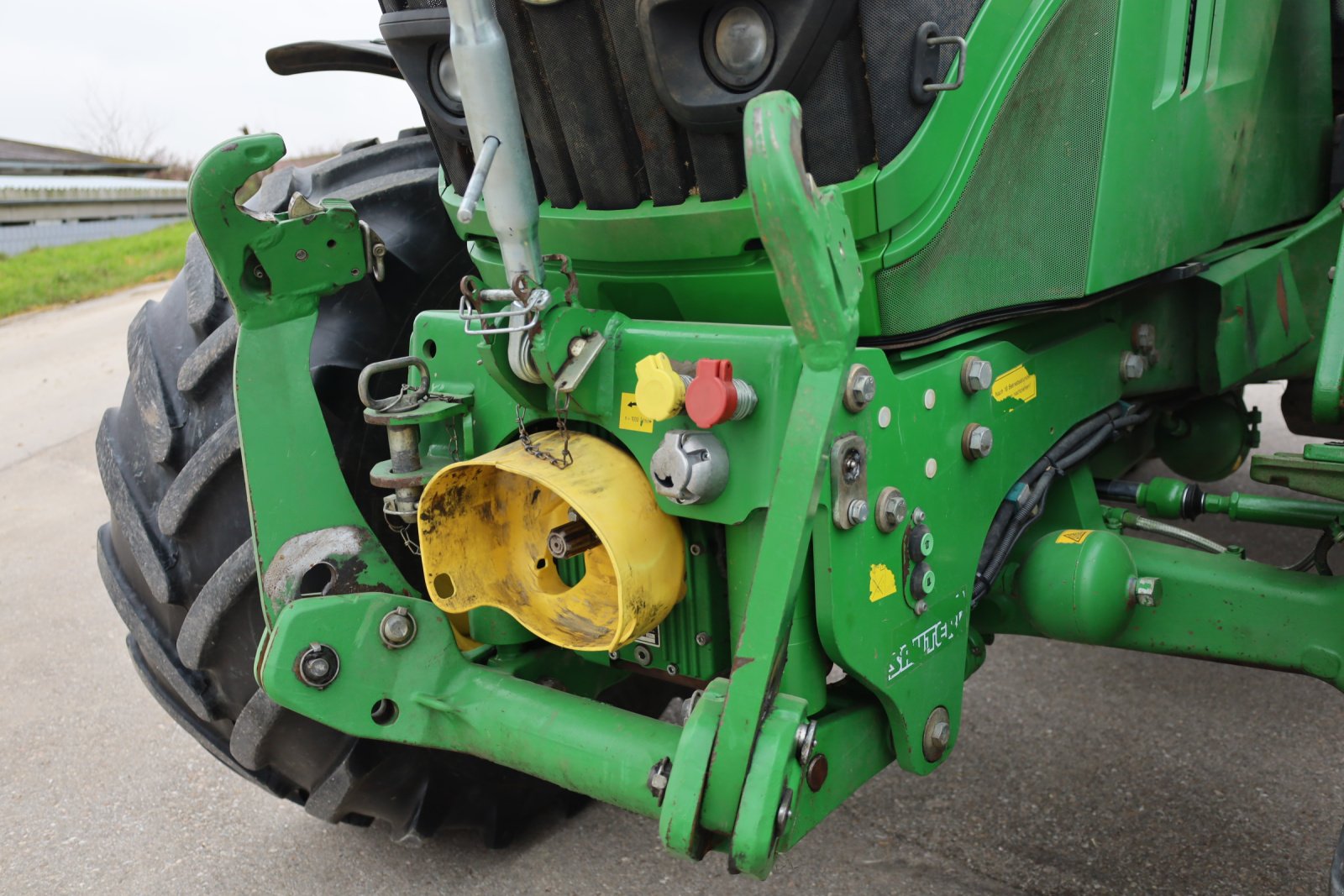 Traktor des Typs John Deere 6125R, Gebrauchtmaschine in Pilsting (Bild 2)