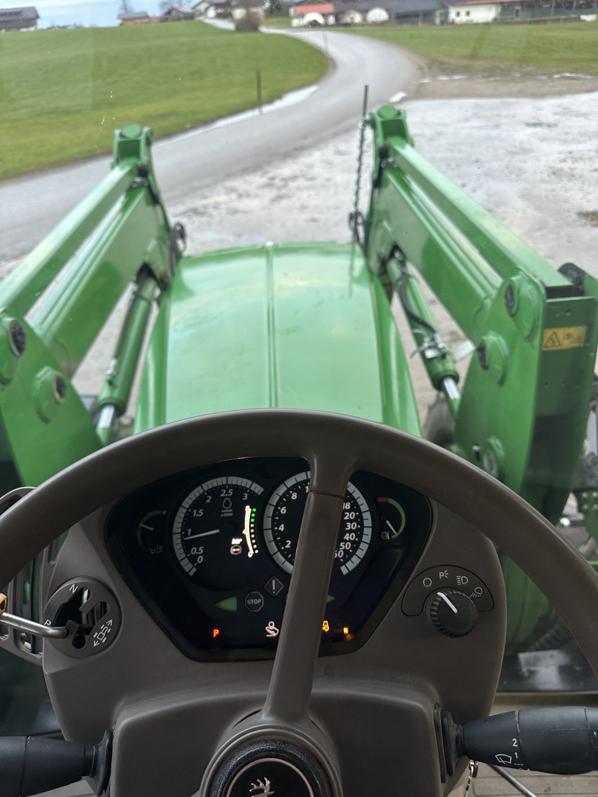 Traktor a típus John Deere 6125R, Gebrauchtmaschine ekkor: Stephanskirchen (Kép 10)