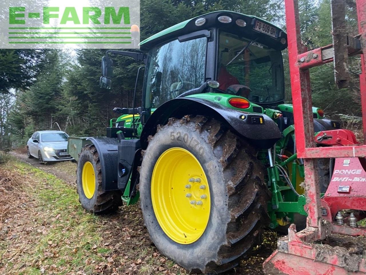 Traktor del tipo John Deere 6130 r + chargeur + autoguidage, Gebrauchtmaschine en Ytrac (Imagen 4)