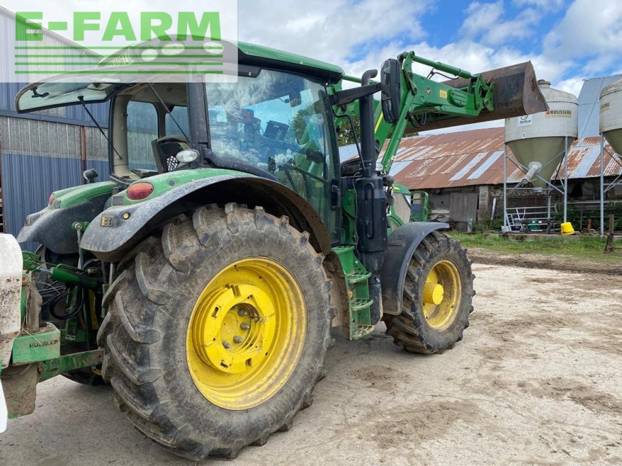 Traktor du type John Deere 6130 r + chargeur . autopower, Gebrauchtmaschine en Ytrac (Photo 3)