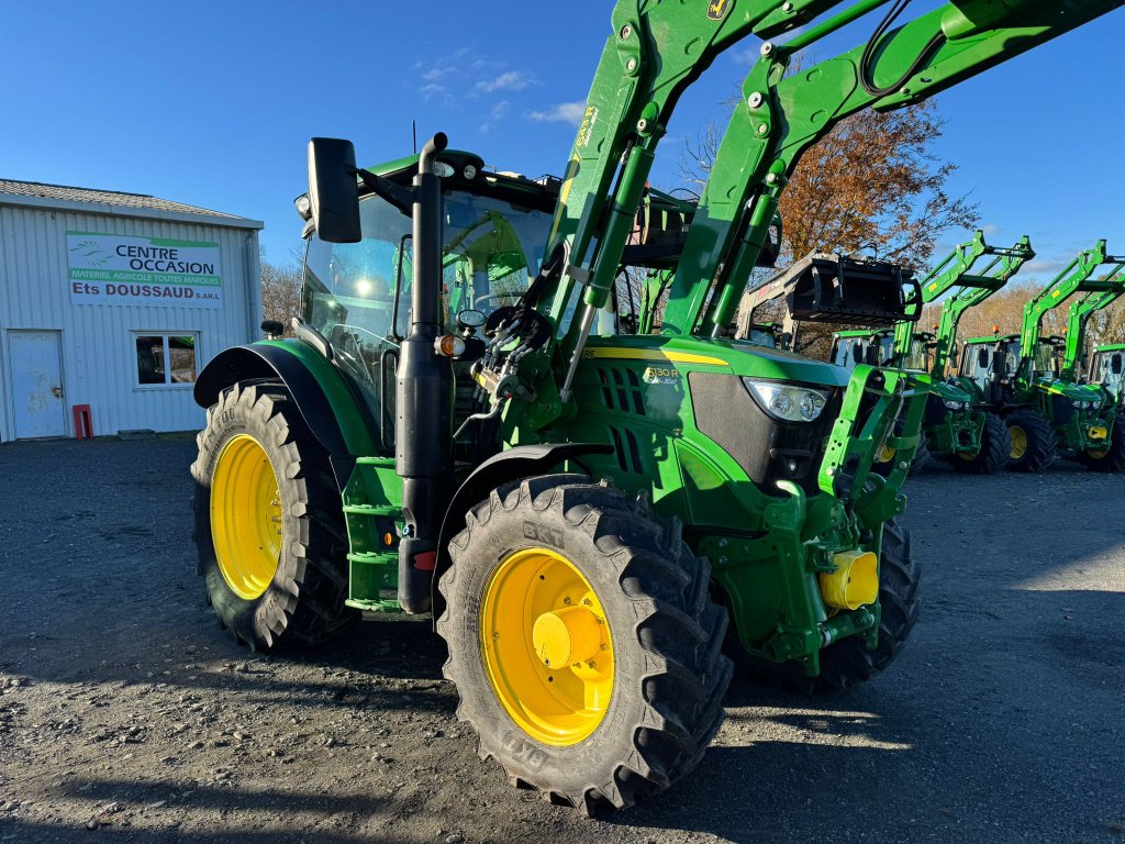 Traktor типа John Deere 6130 R + CHARGEUR . AUTOPOWER, Gebrauchtmaschine в GUERET (Фотография 2)