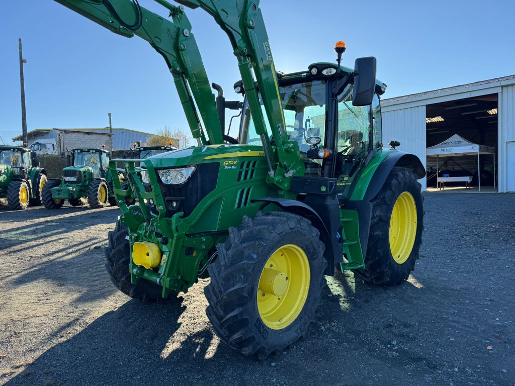 Traktor des Typs John Deere 6130 R + CHARGEUR . AUTOPOWER, Gebrauchtmaschine in GUERET (Bild 1)