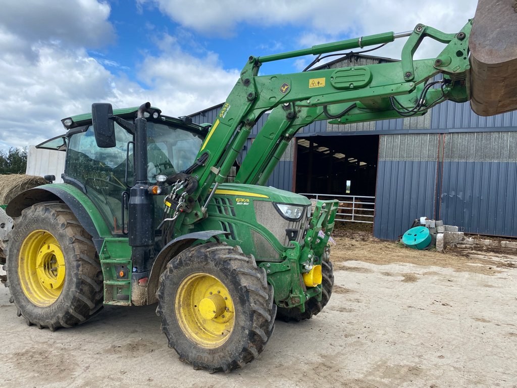 Traktor des Typs John Deere 6130 R + CHARGEUR . DESTOCKAGE, Gebrauchtmaschine in MEYMAC (Bild 2)