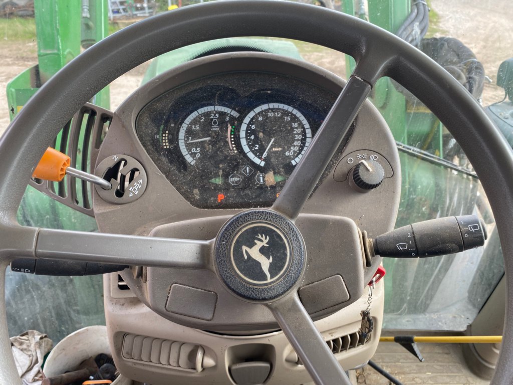 Traktor типа John Deere 6130 R + CHARGEUR, Gebrauchtmaschine в MEYMAC (Фотография 9)